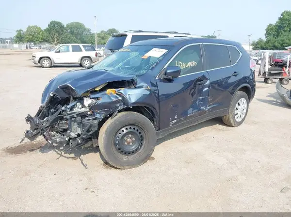 JN8AT2MV0GW140560 2016 NISSAN ROGUE - Image 2