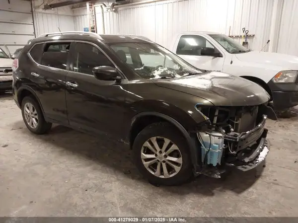 JN8AT2MV0GW140977 2016 NISSAN ROGUE - Image 1
