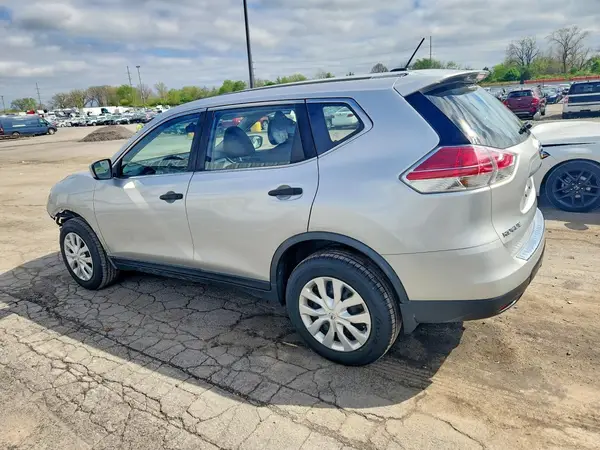 JN8AT2MV0GW142275 2016 NISSAN ROGUE - Image 2