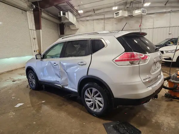 JN8AT2MV0GW143653 2016 NISSAN ROGUE - Image 2