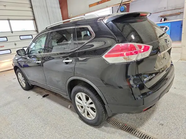 JN8AT2MV0GW146651 2016 NISSAN ROGUE - Image 2