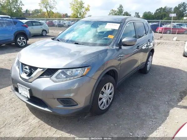 JN8AT2MV0GW150490 2016 NISSAN ROGUE - Image 2
