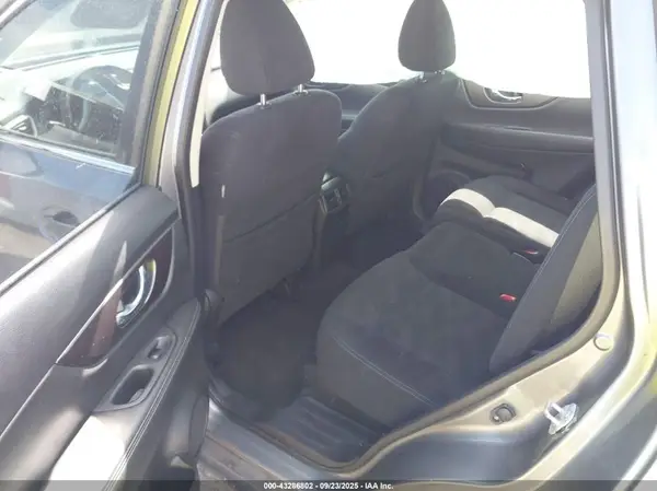 JN8AT2MV0GW150490 2016 NISSAN ROGUE - Image 8