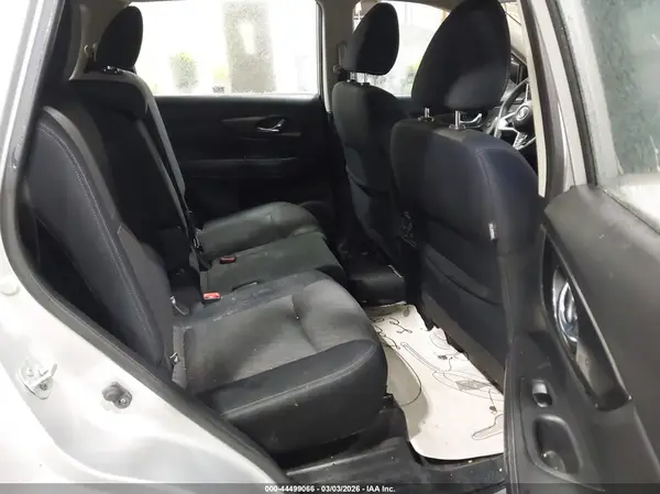 JN8AT2MV0HW000624 2017 NISSAN ROGUE - Image 8