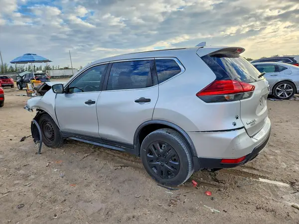 JN8AT2MV0HW001028 2017 NISSAN ROGUE - Image 2
