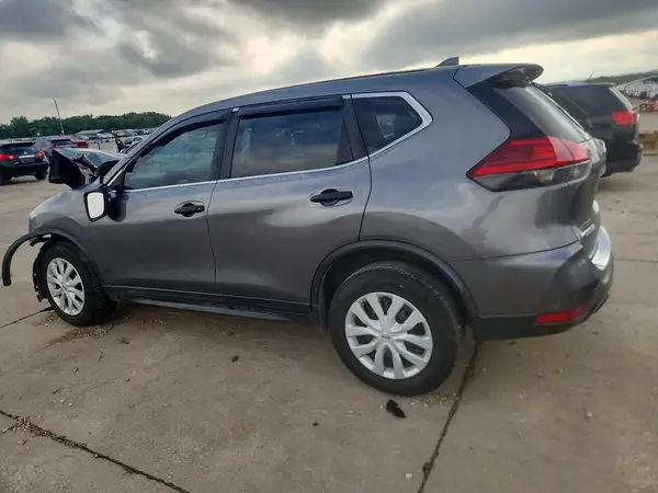 JN8AT2MV0HW002258 2017 NISSAN ROGUE - Image 2