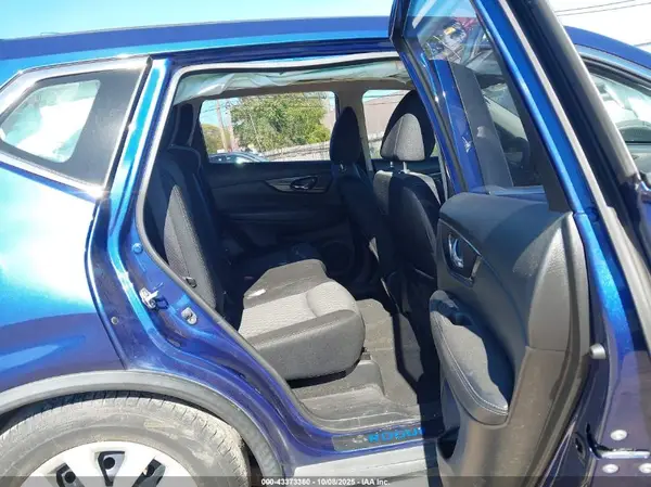 JN8AT2MV0HW003474 2017 NISSAN ROGUE - Image 8