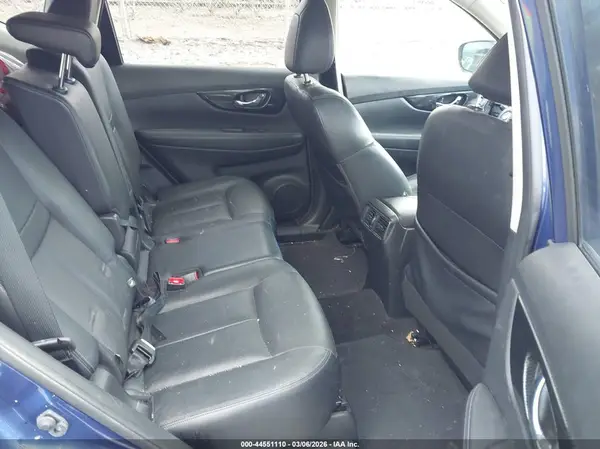 JN8AT2MV0HW004124 2017 NISSAN ROGUE - Image 8