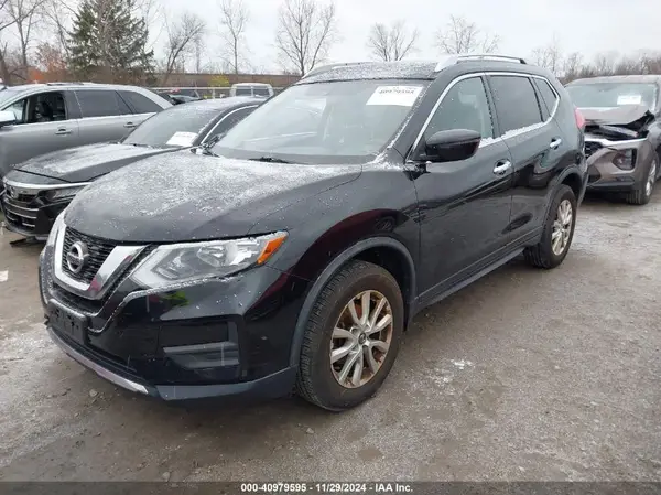 JN8AT2MV0HW004298 2017 NISSAN ROGUE - Image 2