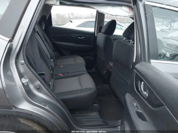 JN8AT2MV0HW004561 2017 NISSAN ROGUE - Image 8