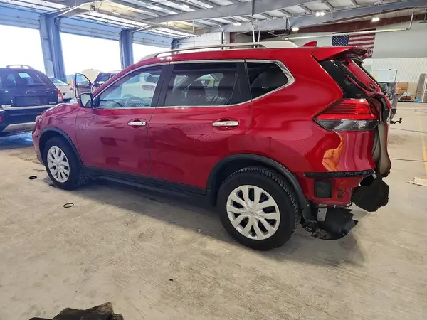 JN8AT2MV0HW005094 2017 NISSAN ROGUE - Image 2