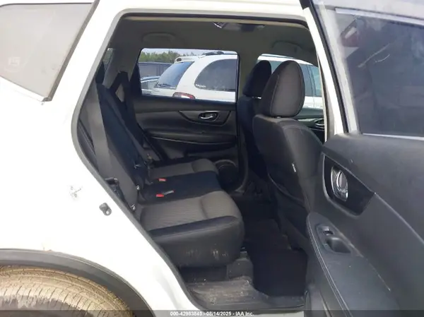 JN8AT2MV0HW005872 2017 NISSAN ROGUE - Image 8