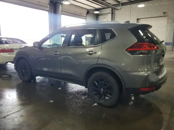 JN8AT2MV0HW005967 2017 NISSAN ROGUE - Image 2