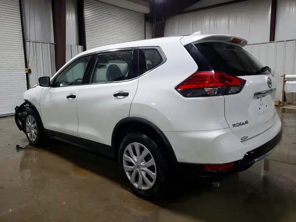 JN8AT2MV0HW008738 2017 NISSAN ROGUE - Image 2