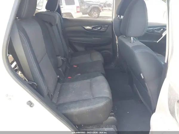 JN8AT2MV0HW011333 2017 NISSAN ROGUE - Image 8