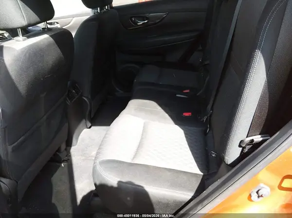 JN8AT2MV0HW013583 2017 NISSAN ROGUE - Image 8