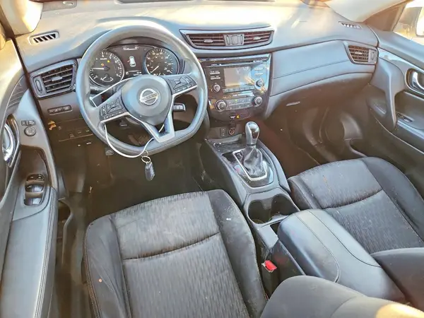 JN8AT2MV0HW014555 2017 NISSAN ROGUE - Image 8