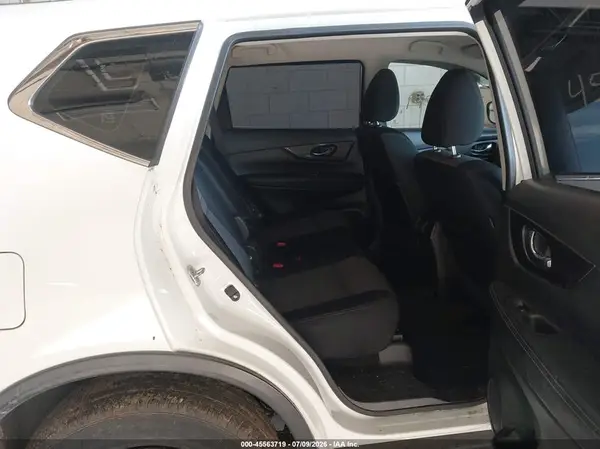 JN8AT2MV0HW014815 2017 NISSAN ROGUE - Image 8