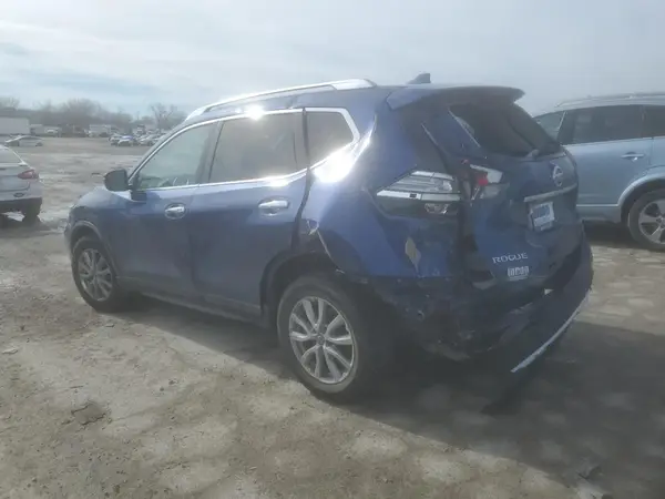 JN8AT2MV0HW016211 2017 NISSAN ROGUE - Image 2