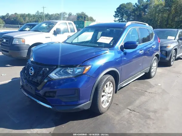 JN8AT2MV0HW016550 2017 NISSAN ROGUE - Image 2