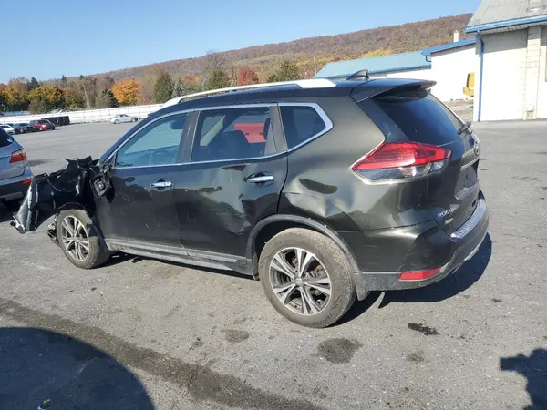 JN8AT2MV0HW016984 2017 NISSAN ROGUE - Image 2