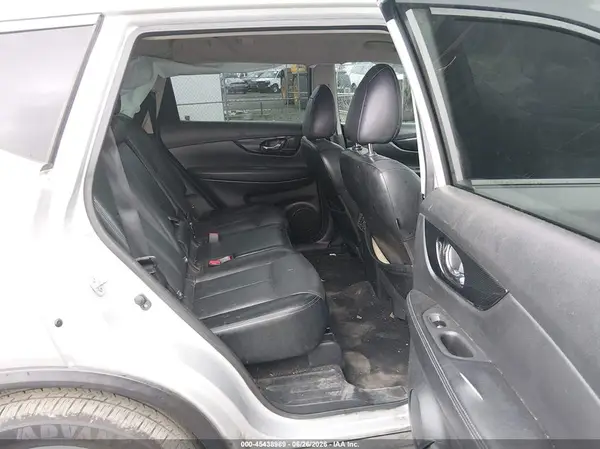 JN8AT2MV0HW019075 2017 NISSAN ROGUE - Image 8