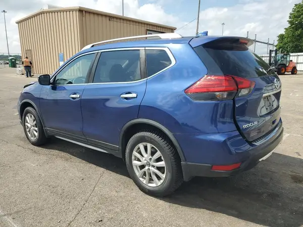 JN8AT2MV0HW019089 2017 NISSAN ROGUE - Image 2