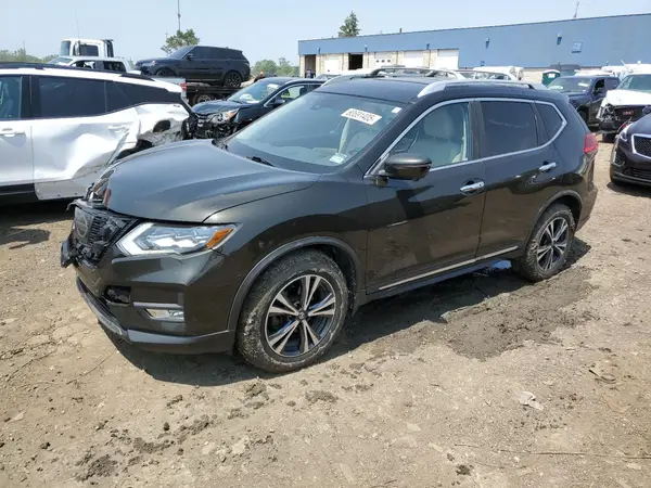 JN8AT2MV0HW019657 2017 NISSAN ROGUE - Image 1