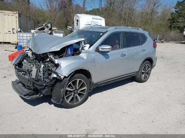JN8AT2MV0HW022042 2017 NISSAN ROGUE - Image 2