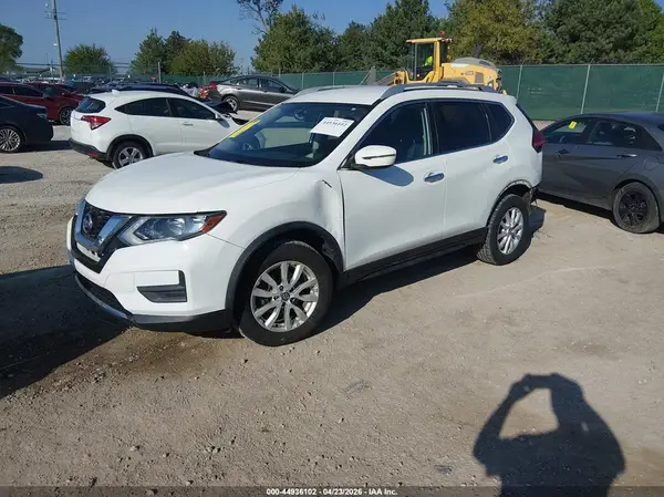JN8AT2MV0HW022980 2017 NISSAN ROGUE - Image 2