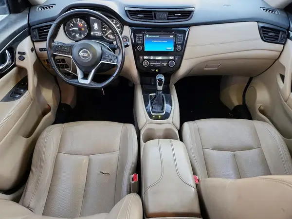 JN8AT2MV0HW025197 2017 NISSAN ROGUE - Image 8