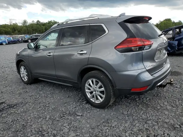 JN8AT2MV0HW252261 2017 NISSAN ROGUE - Image 2