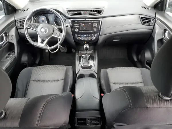 JN8AT2MV0HW252261 2017 NISSAN ROGUE - Image 8