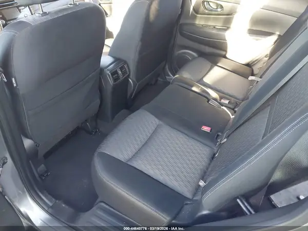 JN8AT2MV0HW252678 2017 NISSAN ROGUE - Image 8