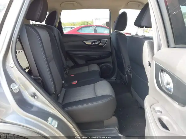 JN8AT2MV0HW255516 2017 NISSAN ROGUE - Image 8