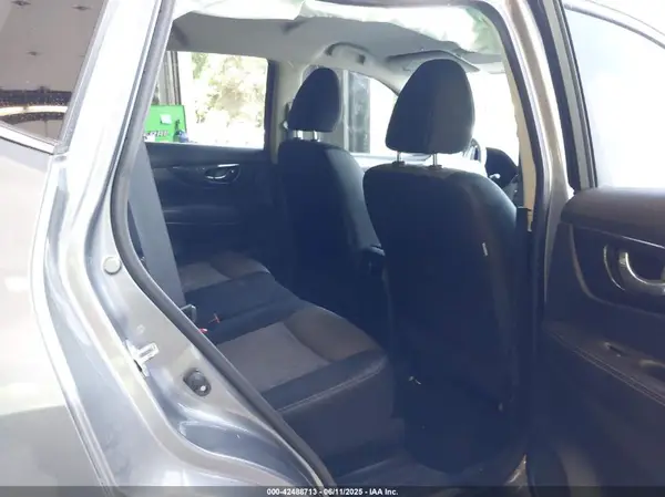 JN8AT2MV0HW258089 2017 NISSAN ROGUE - Image 8