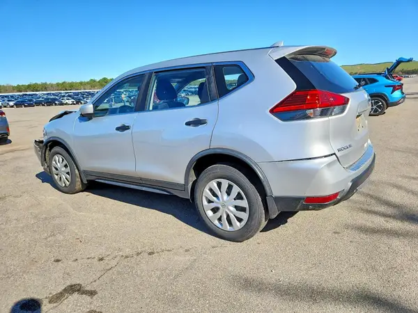 JN8AT2MV0HW258917 2017 NISSAN ROGUE - Image 2
