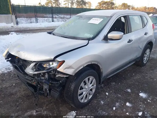 JN8AT2MV0HW258982 2017 NISSAN ROGUE - Image 2