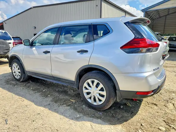 JN8AT2MV0HW259629 2017 NISSAN ROGUE - Image 2