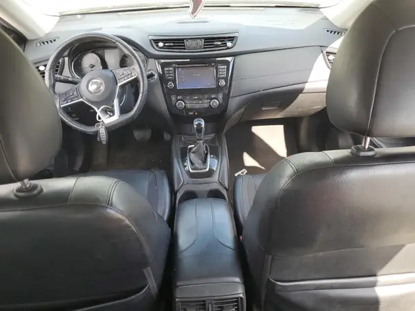 JN8AT2MV0HW260747 2017 NISSAN ROGUE - Image 8