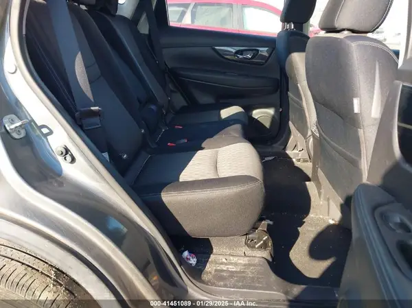 JN8AT2MV0HW262689 2017 NISSAN ROGUE - Image 8