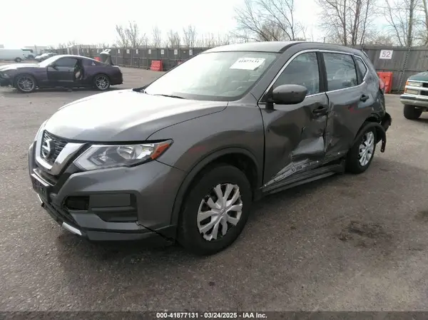 JN8AT2MV0HW262806 2017 NISSAN ROGUE - Image 2
