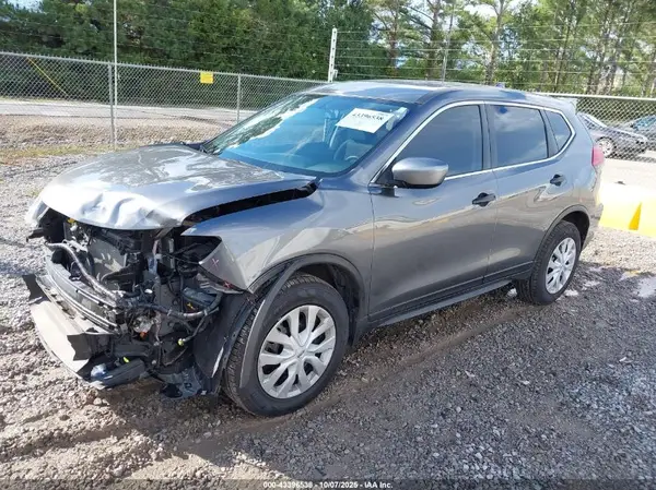 JN8AT2MV0HW263468 2017 NISSAN ROGUE - Image 2