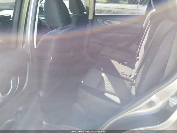 JN8AT2MV0HW263468 2017 NISSAN ROGUE - Image 8