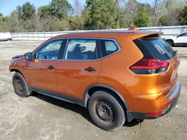 JN8AT2MV0HW265575 2017 NISSAN ROGUE - Image 2
