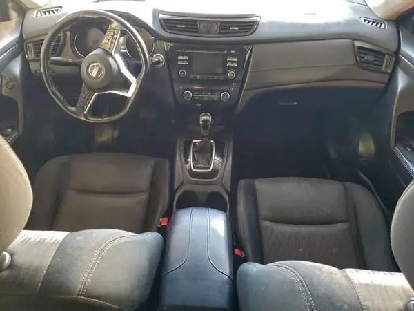 JN8AT2MV0HW267911 2017 NISSAN ROGUE - Image 8