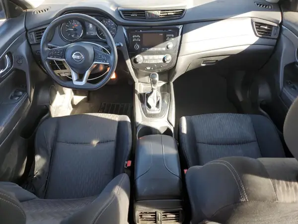 JN8AT2MV0HW268587 2017 NISSAN ROGUE - Image 8