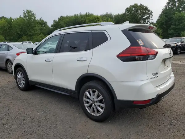 JN8AT2MV0HW268816 2017 NISSAN ROGUE - Image 2