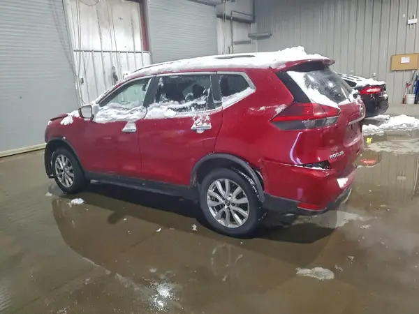 JN8AT2MV0HW268914 2017 NISSAN ROGUE - Image 2