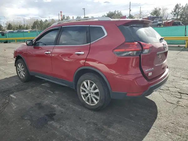 JN8AT2MV0HW269447 2017 NISSAN ROGUE - Image 2